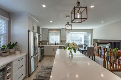 Mobel-Cabinetry Carv-Kitchens 22-Linhaven 34 (1)